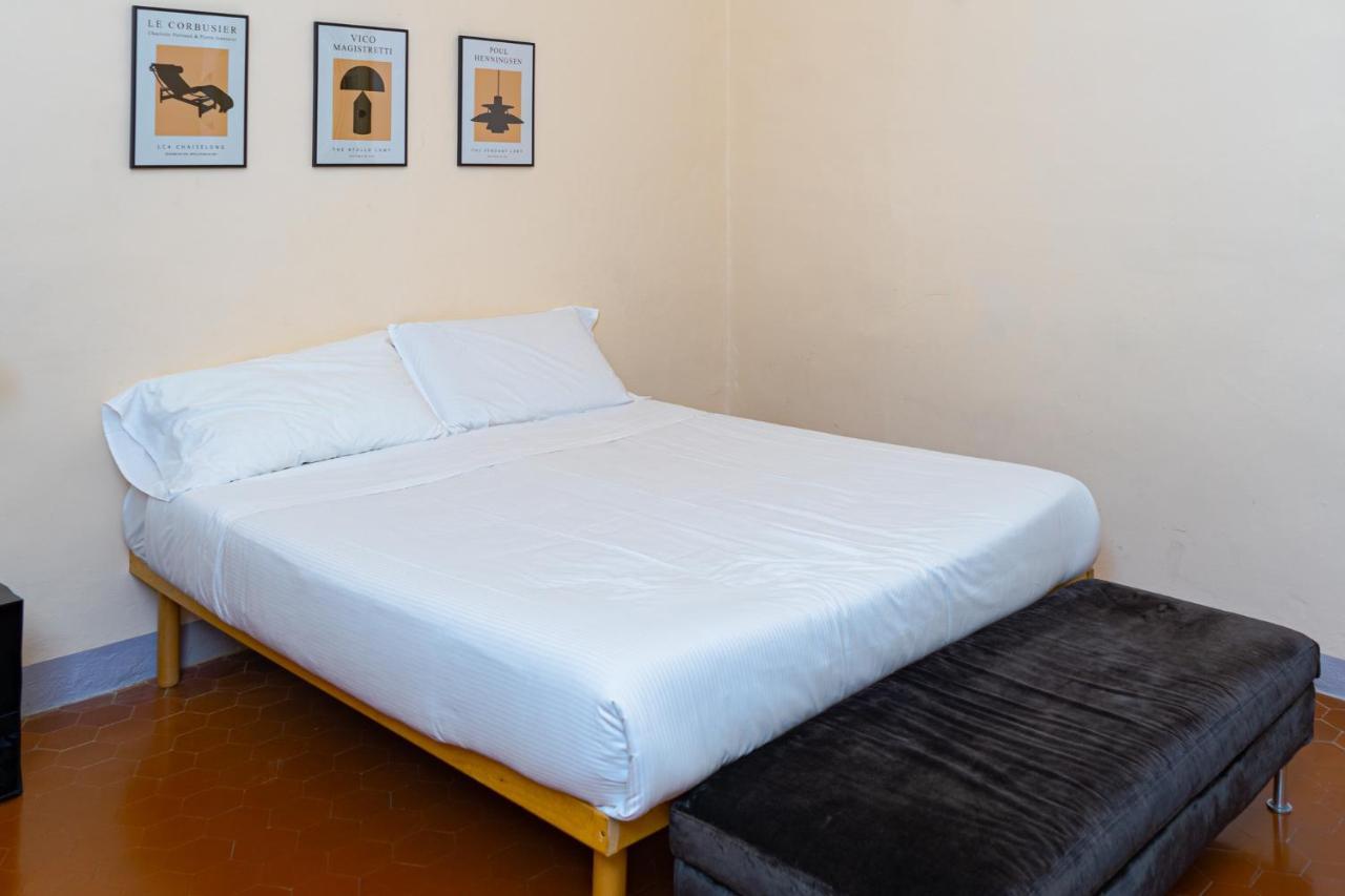Elegant Apartment Near Piazza Della Signoria Florence Exterior photo
