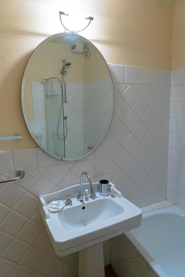Elegant Apartment Near Piazza Della Signoria Florence Exterior photo